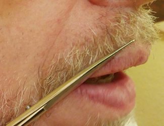 Wilkinson Sword Bartschere stutz Schnauzbart optimale Bartpflege